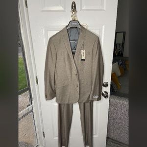 Kenneth Cole mens suit